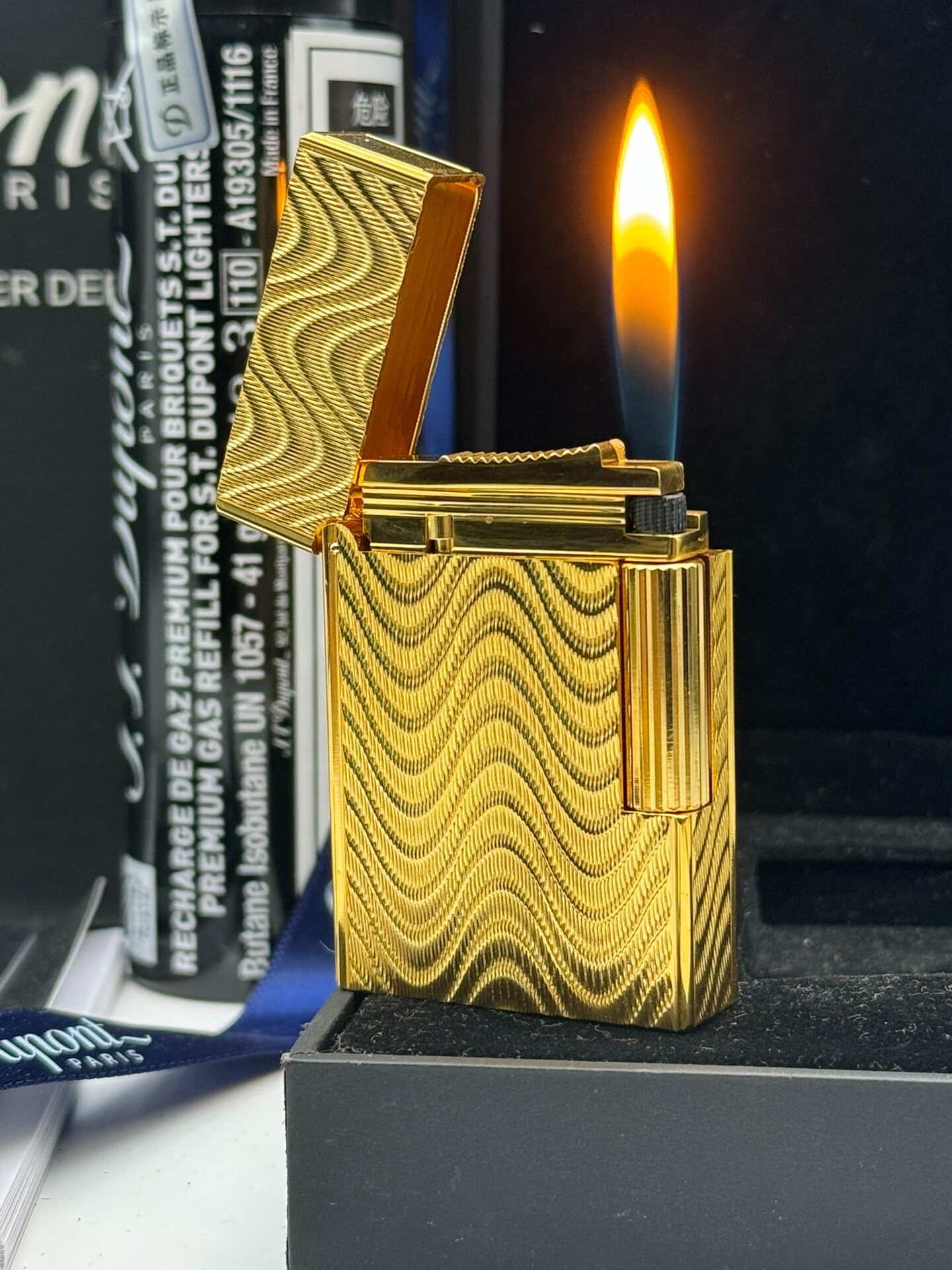 ST Dupont Ligne 2 Small Gatsby Lighter Rose Gold Butane Lighter