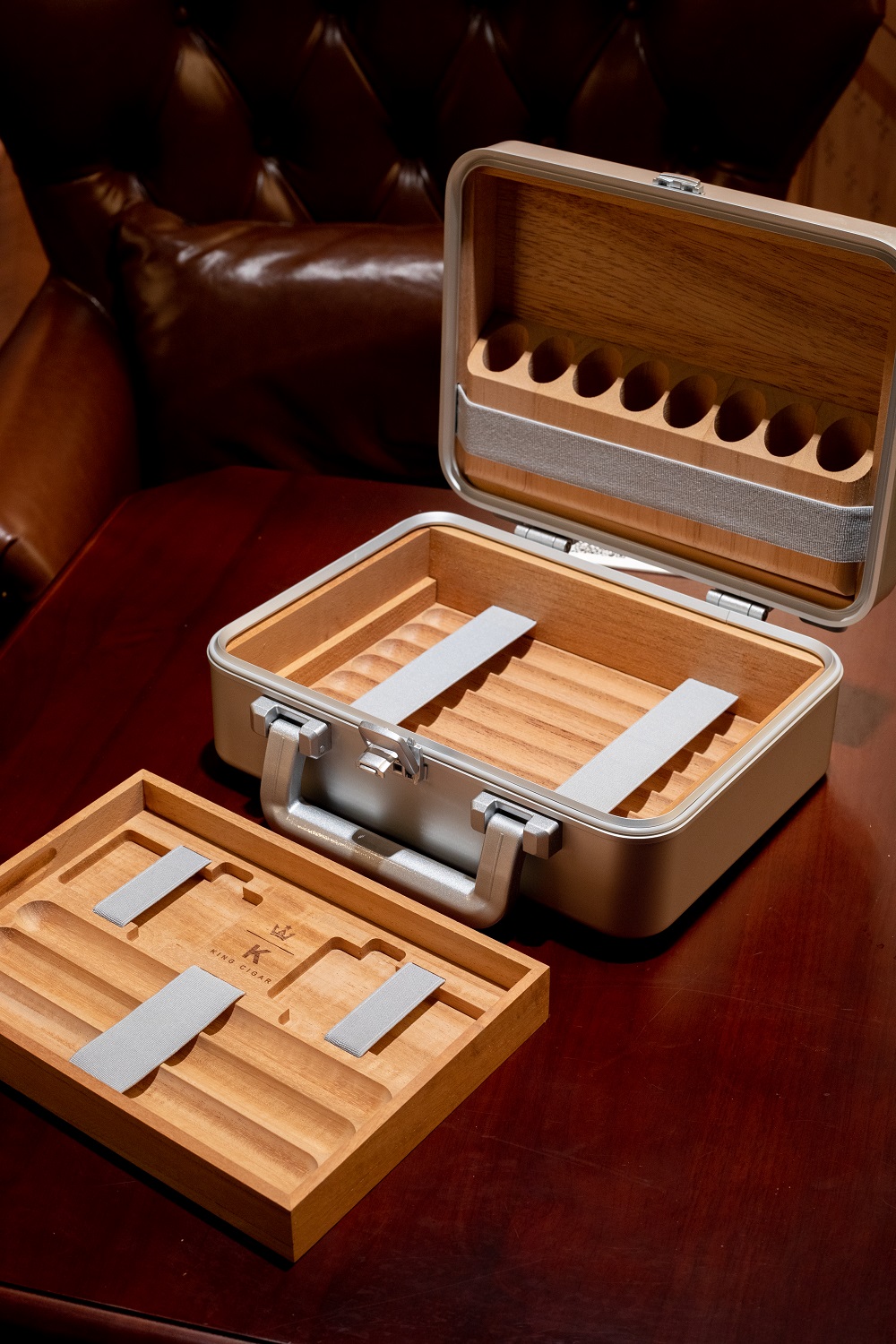 Small Aluminum Travel Humidor Case | Luxury Portable Storage Box