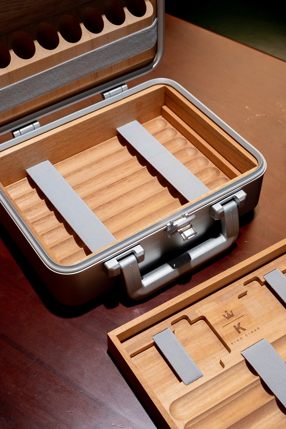 Small Aluminum Travel Humidor Case | Luxury Portable Storage Box