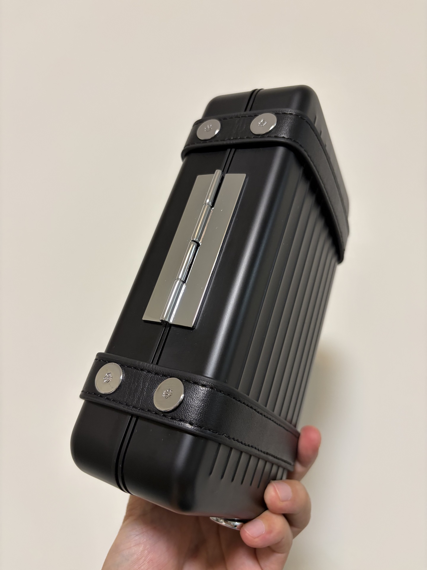 Luxury Cigar Travel Case – No Hygrometer RIMOWA Style Portable Box