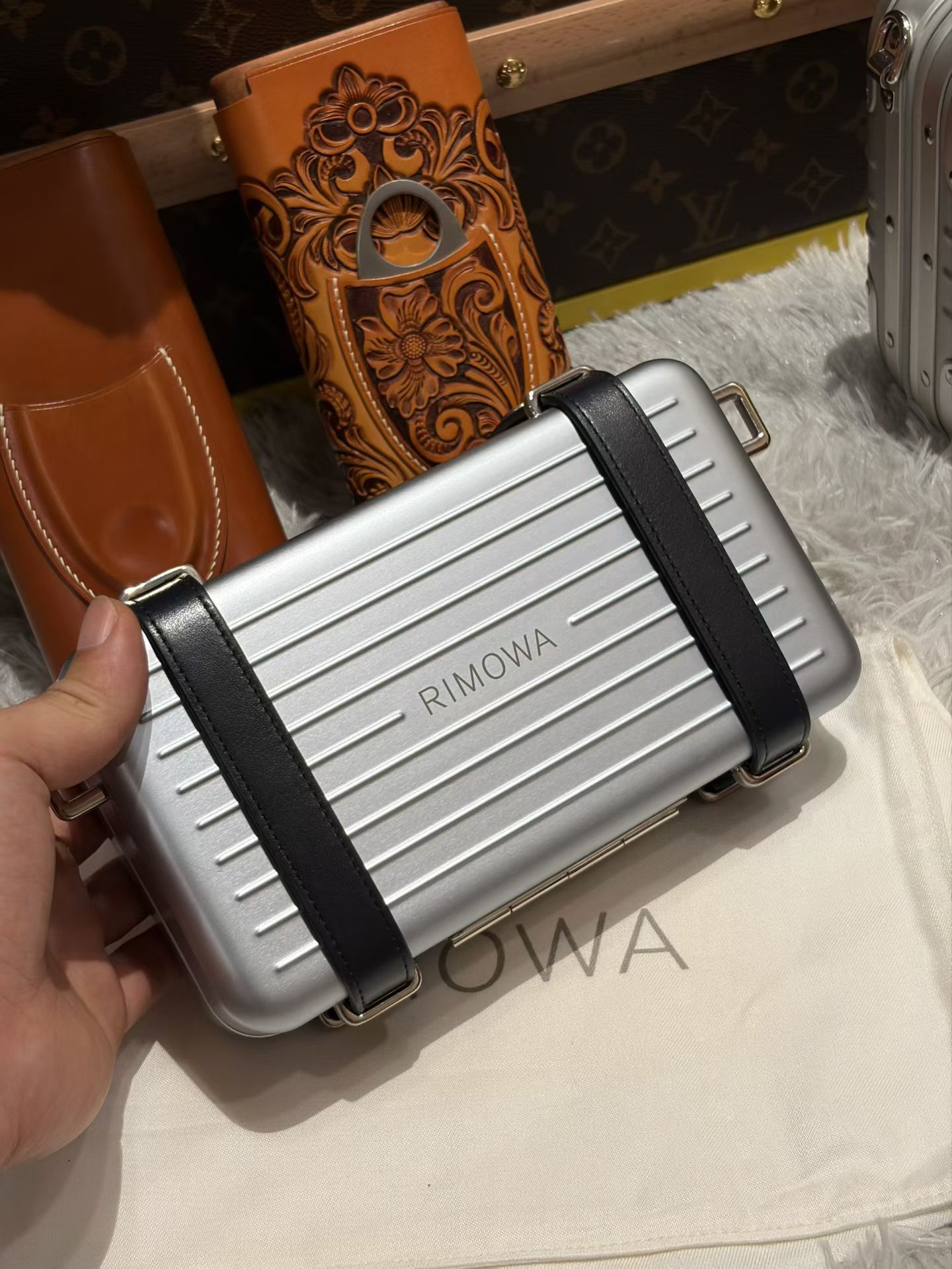 Silver Black Luxury Cigar Travel Case – No Hygrometer RMW Style Portable Box