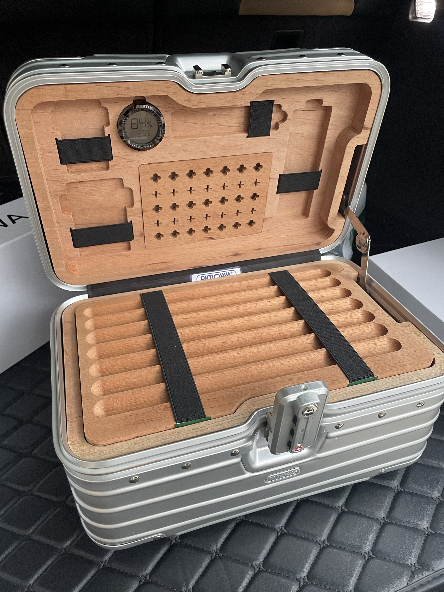 3-Layer Interior | RMW Style Luxury Travel Humidor Case | Aluminum Makeup Case Converted Cigar Tool Box with Hygrometer & Accessories Storage