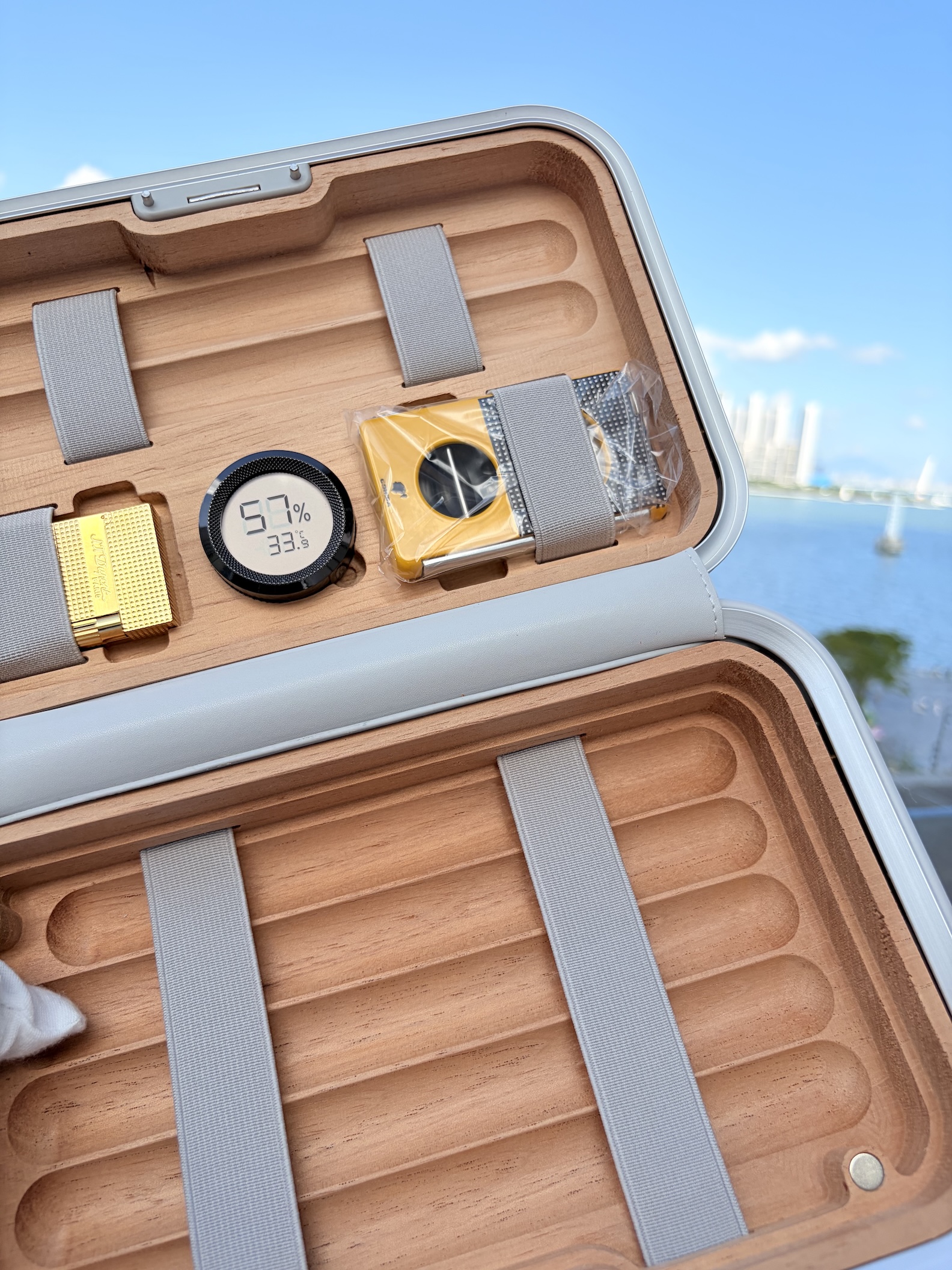 3-Layer RMW Style Aluminum Magnesium Travel Storage Case | Luxury Cedar Wood Humidor Organizer