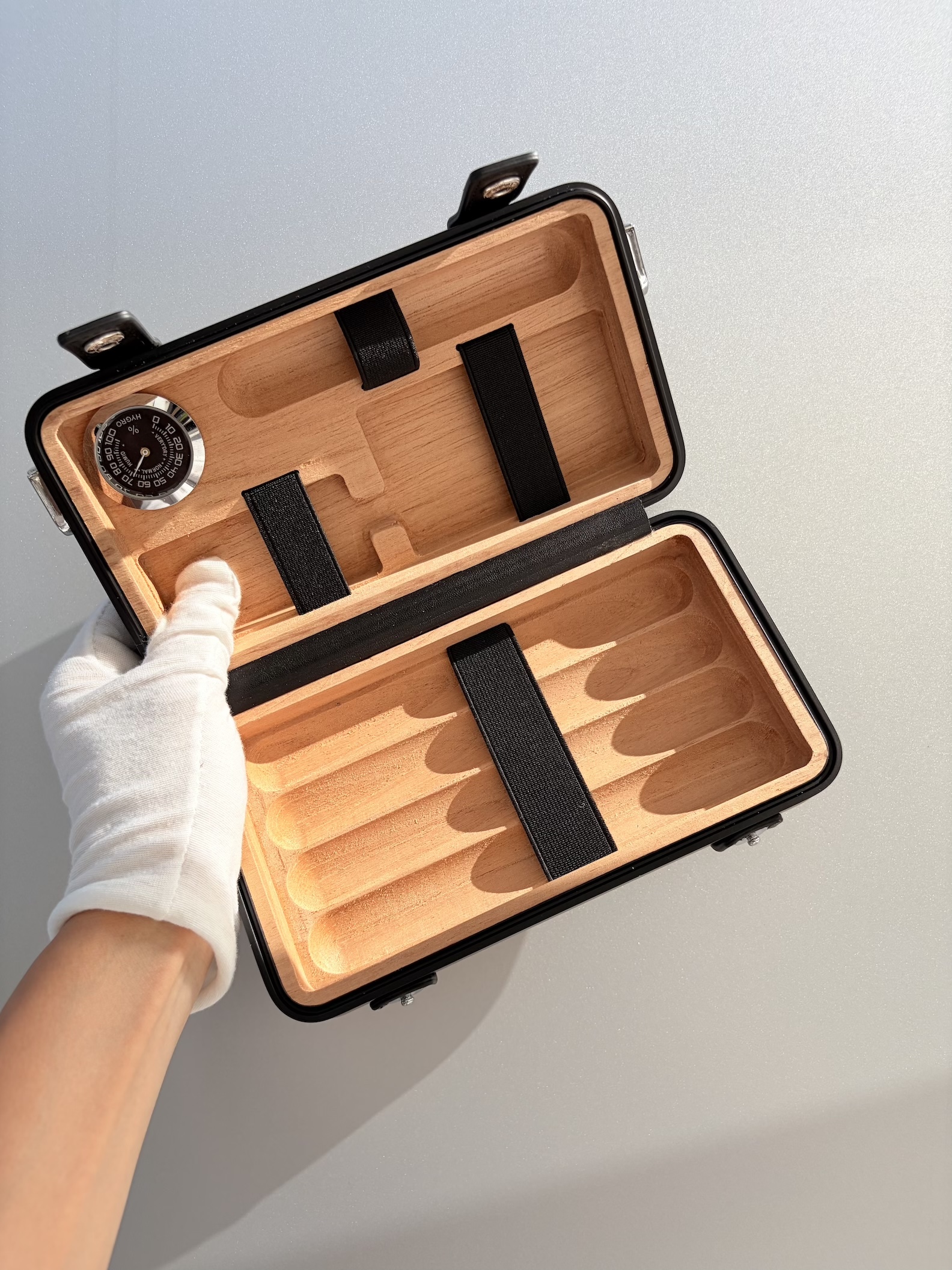 Black Luxury Cigar Travel Case – RMW Style Portable Box