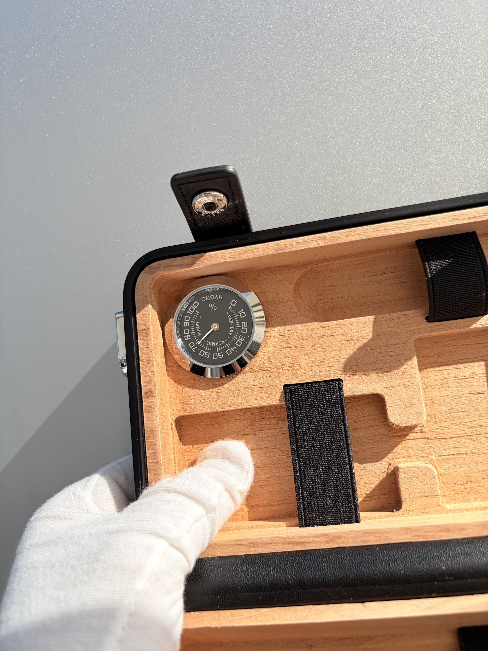 Black Luxury Cigar Travel Case – RMW Style Portable Box