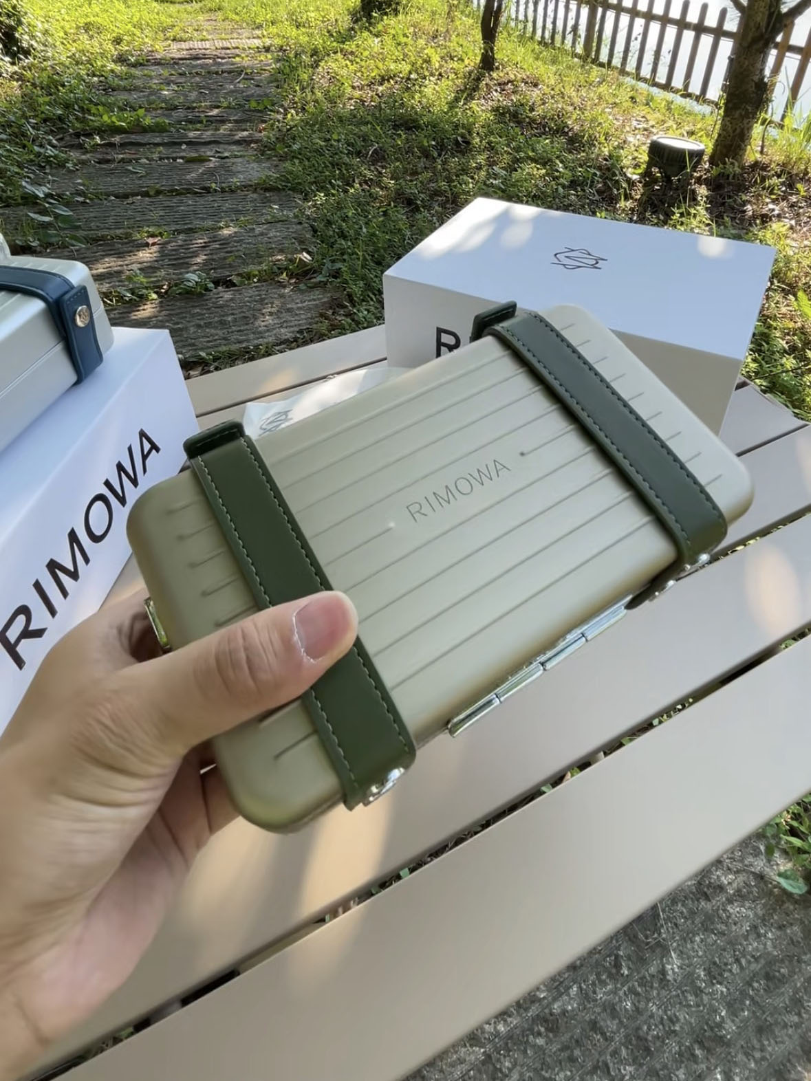 Champagne Green Luxury Cigar Travel Case – No Hygrometer RMW Style Portable Box