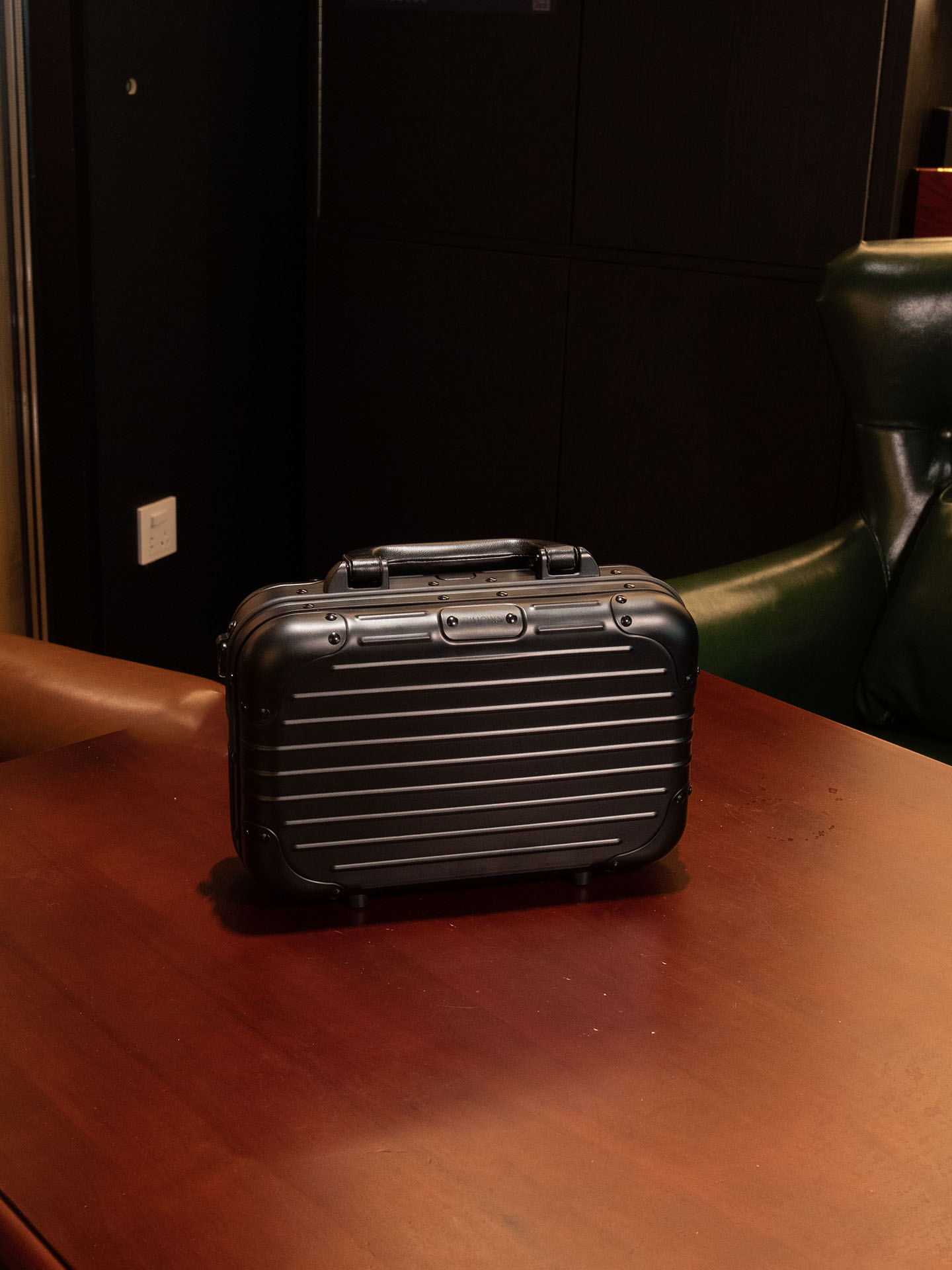 3-Layer RMW Style Aluminum Magnesium Travel Storage Case | Luxury Cedar Wood Humidor Organizer