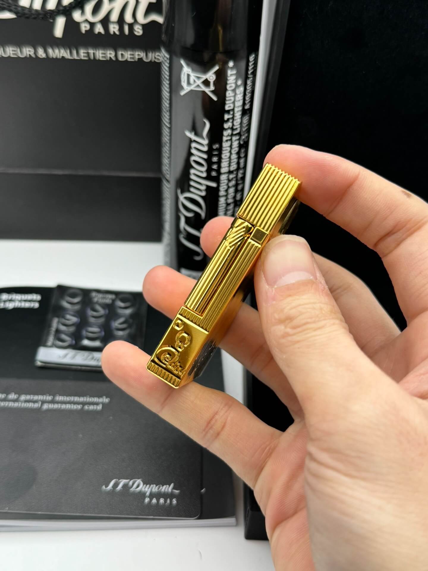 ST Dupont Sleeping Mermaid Sanji Lighter | Gold Butane Lighter