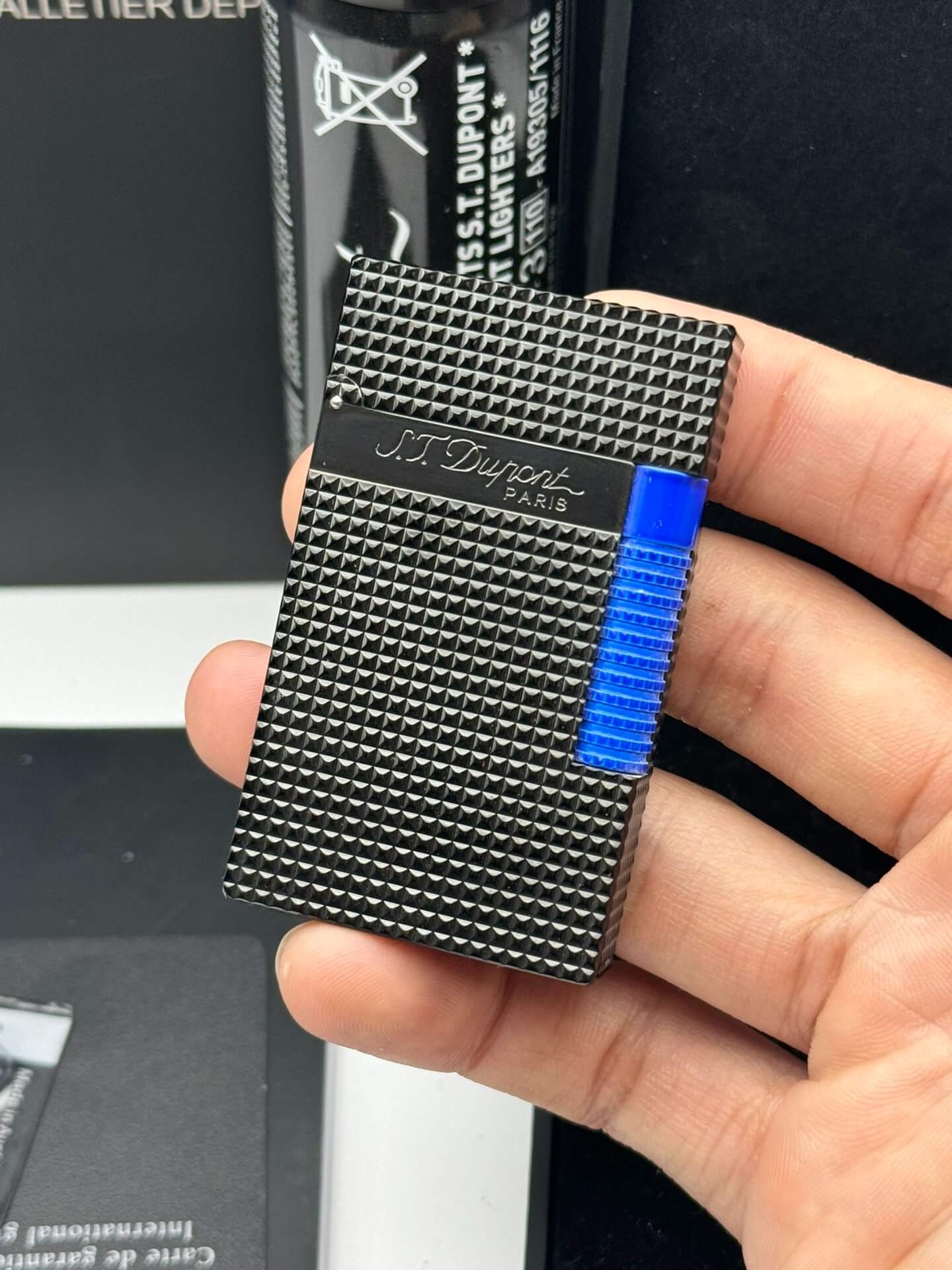 ST Dupont Ligne 2 Le Grand Dupont Diamond Head Neon Collection Lighter With Gift Box