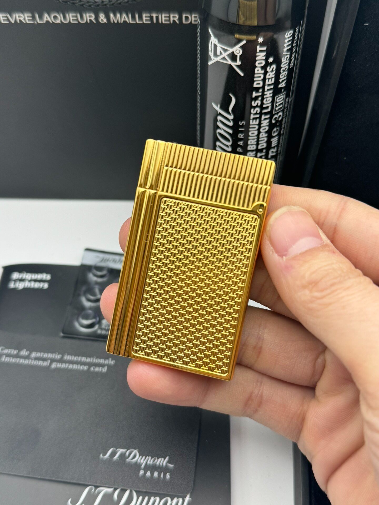 ST Dupont Ligne 2 New Gatsby Bamboo Pattern Butane Lighter | Gold Luxury Collectible