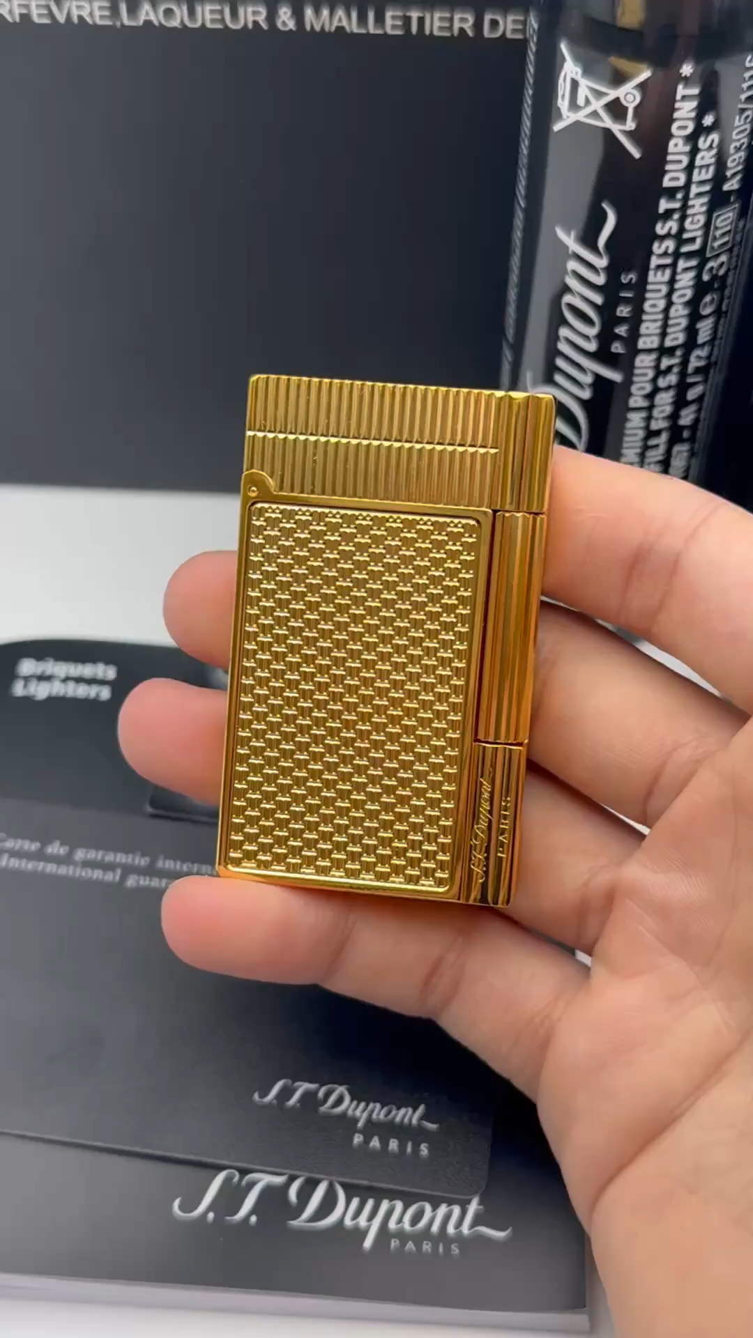 ST Dupont Ligne 2 New Gatsby Bamboo Pattern Butane Lighter | Gold Luxury Collectible