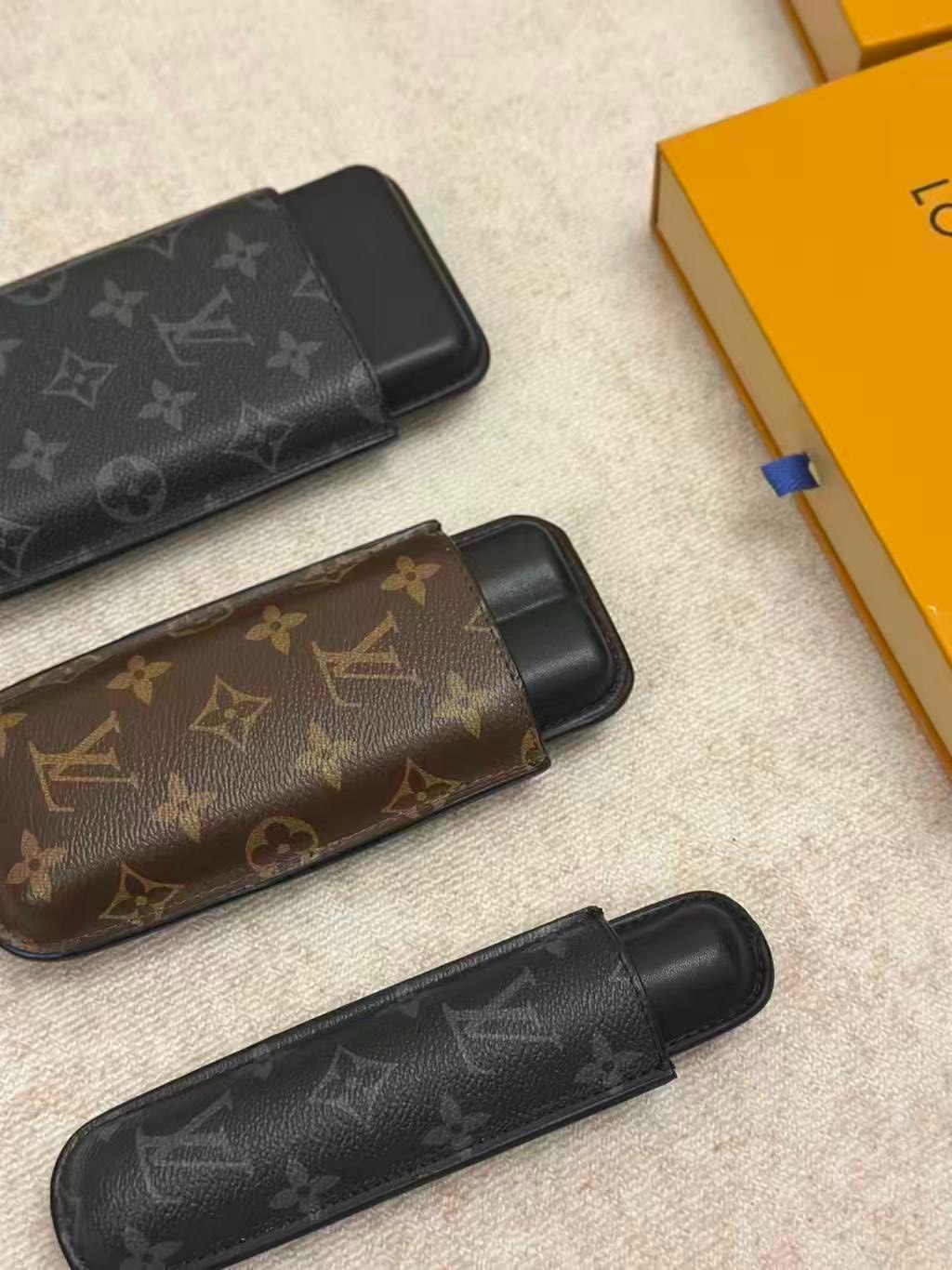 Luxury Genuine Leather Travel Case | Signature Pattern Edition