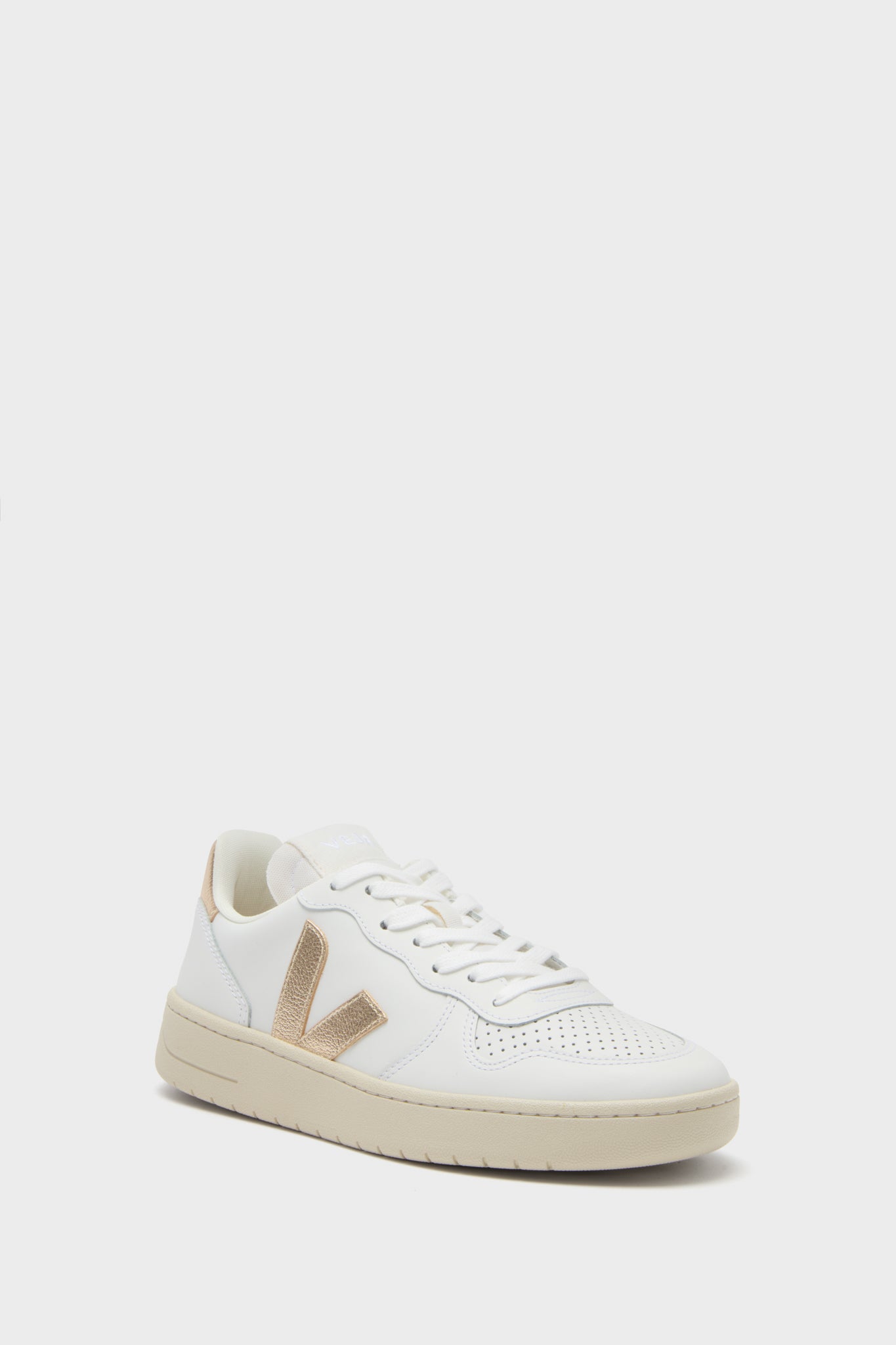 Extra White Platine V-10 Sneakers-Charming Tale Store