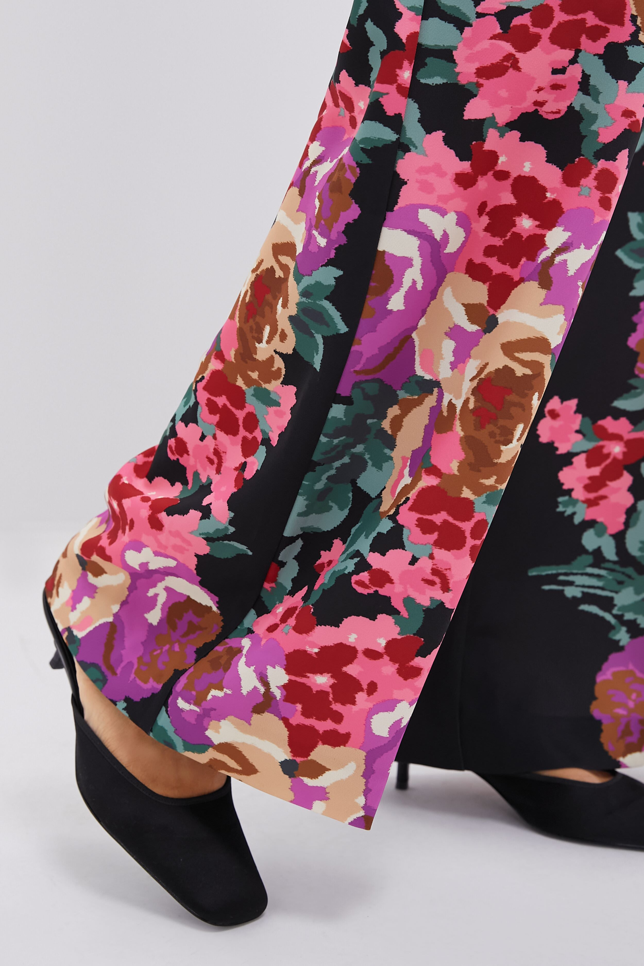 Climbing Roses Drapey Twill Erin Pants-Charming Tale Store