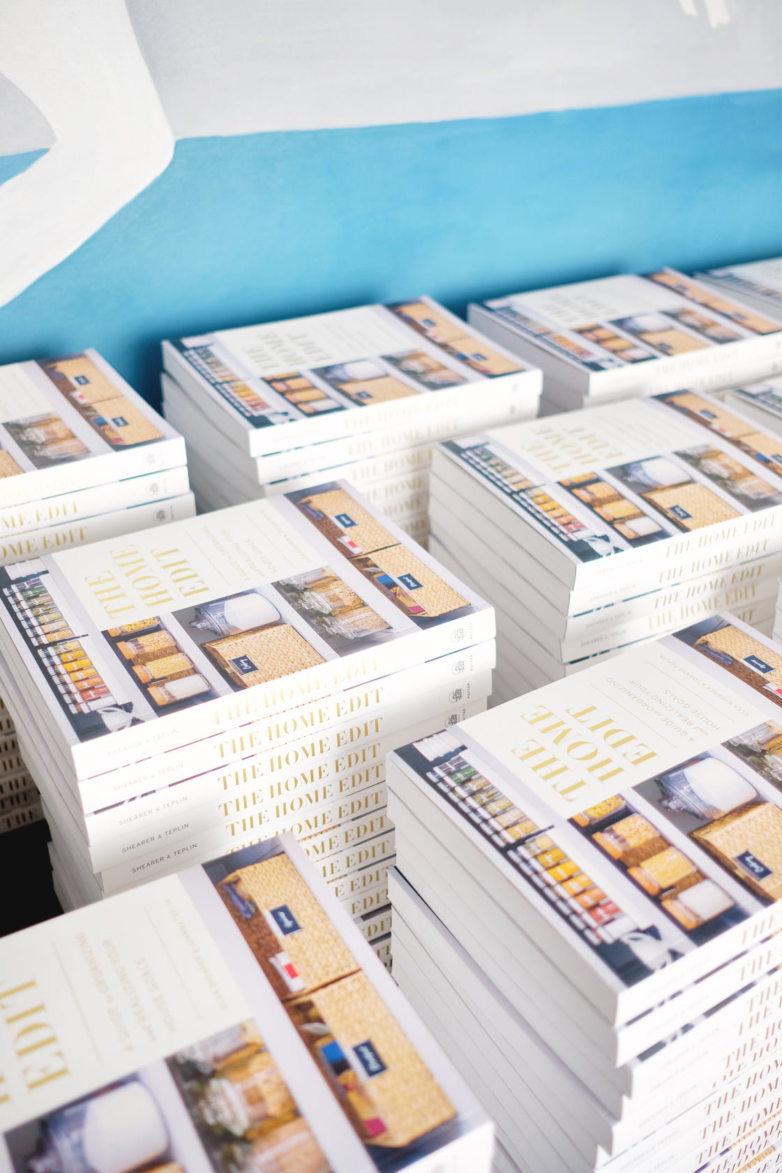 The Home Edit: A Guide to Organizing and Realizing Your House Goals-Charming Tale Store