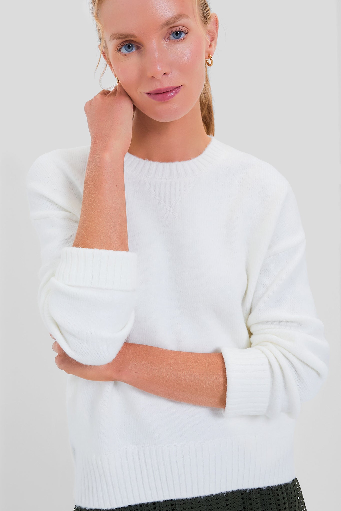 White Faris Pullover-Charming Tale Store