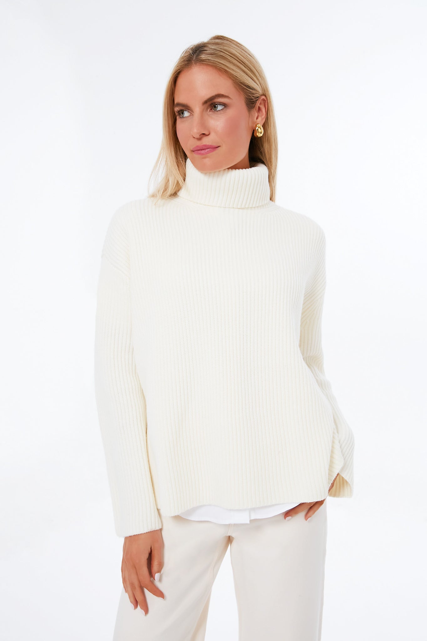 Winter White Laurel Turtleneck-Charming Tale Store