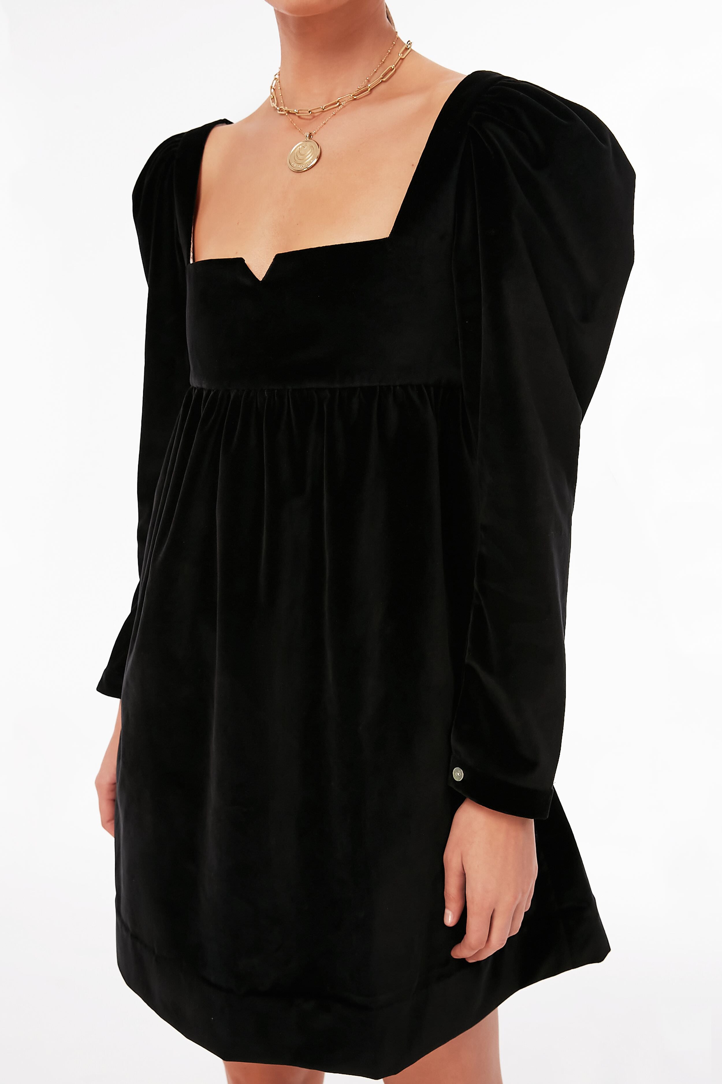 Eva Onyx Velvet Dress-Charming Tale Store