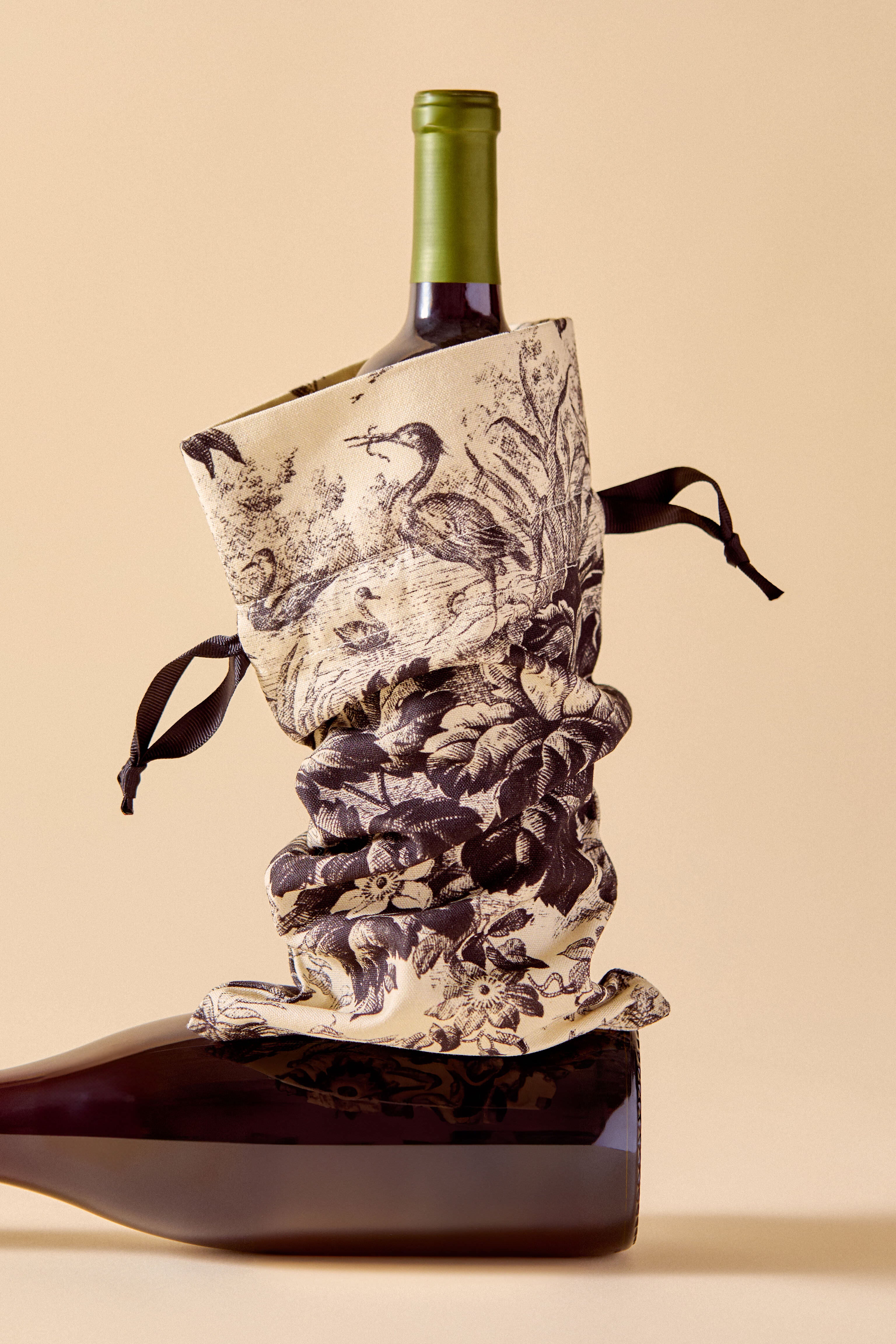 Wine Bags and Gift Tags (Set of 3)-Charming Tale Store