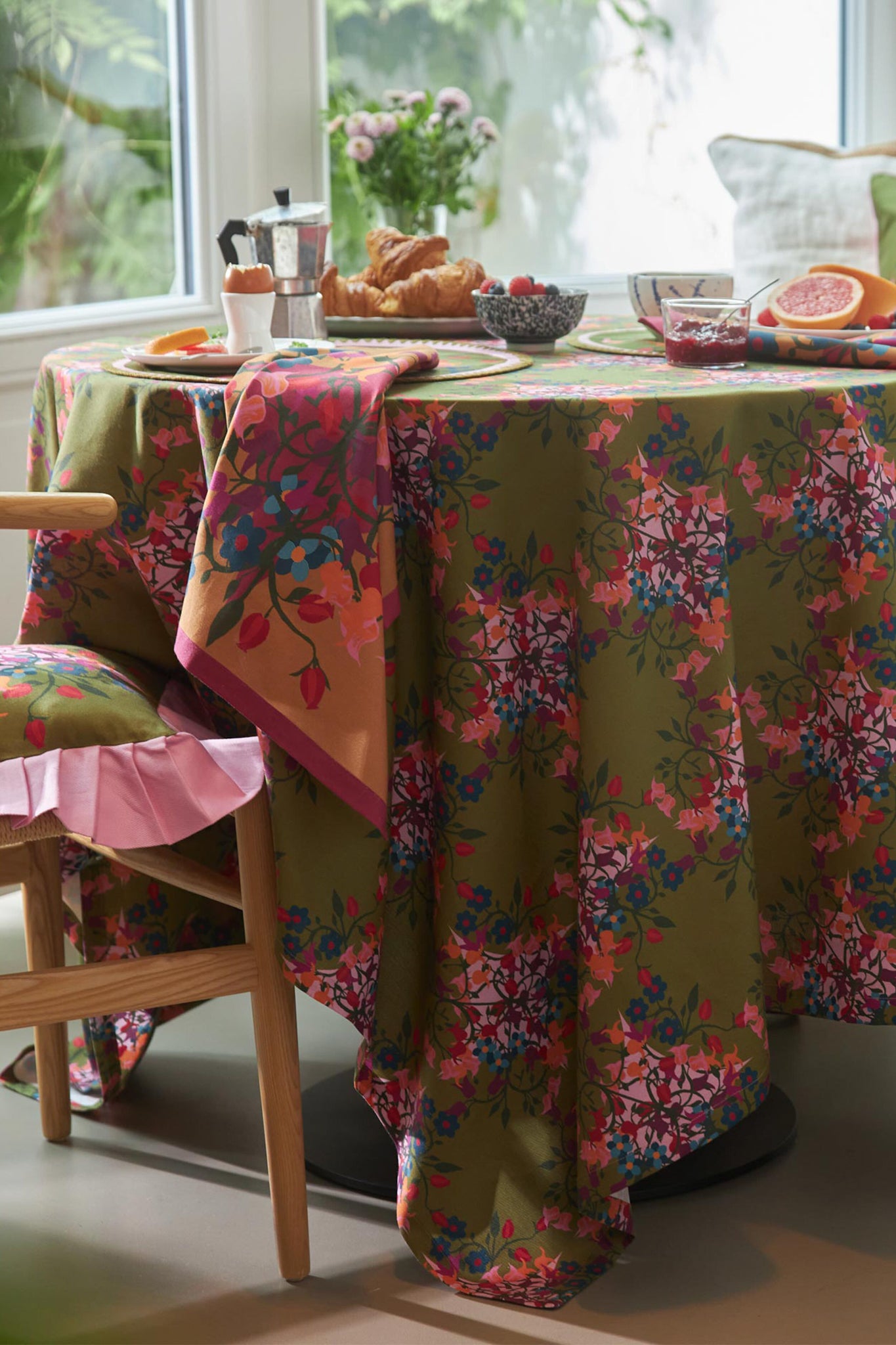 Blumen Green Tablecloth-Charming Tale Store