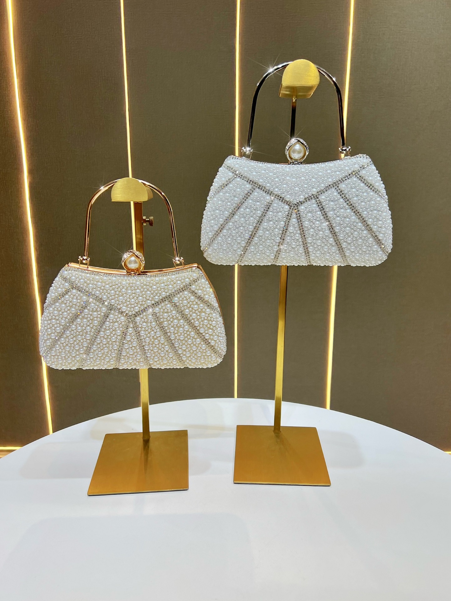 Elegant Leather Clutch — Minimalist, Chic, and Versatile