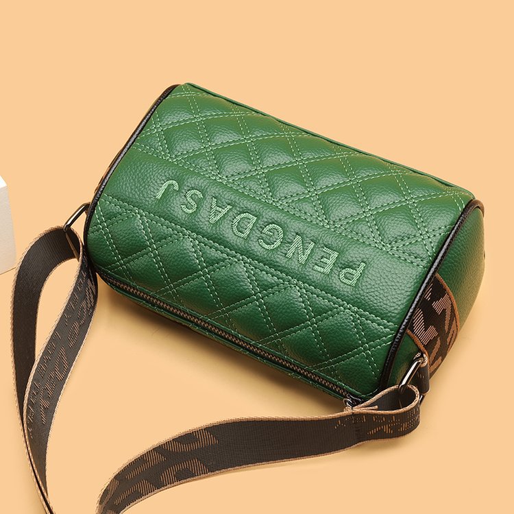 Everyday Shoulder Bag — Stylish, Spacious & Versatile