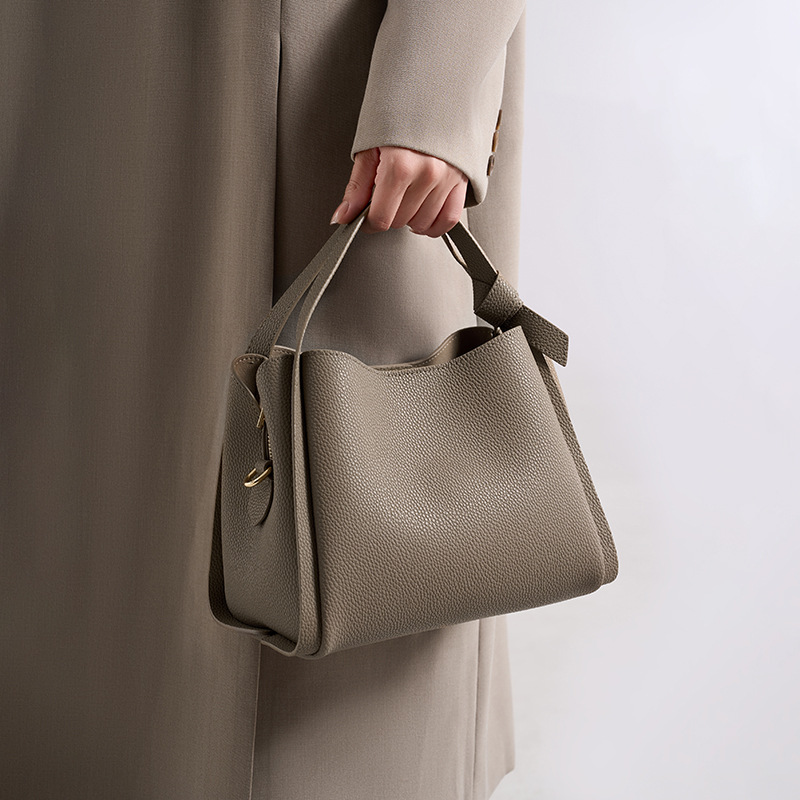 Trendy PU Shoulder Handbag — High Style on a Low Budget