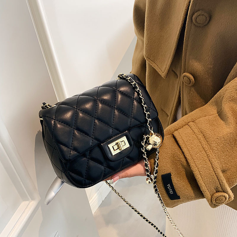 Lightweight Shoulder Bag — Comfort Meets Convenience