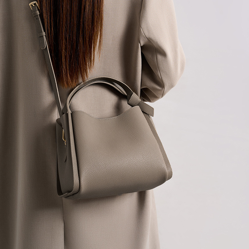 Trendy PU Shoulder Handbag — High Style on a Low Budget