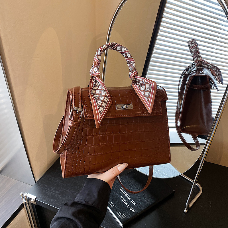 Elegant PU Shoulder Purse — Perfect for Work, Travel & Daily Wear