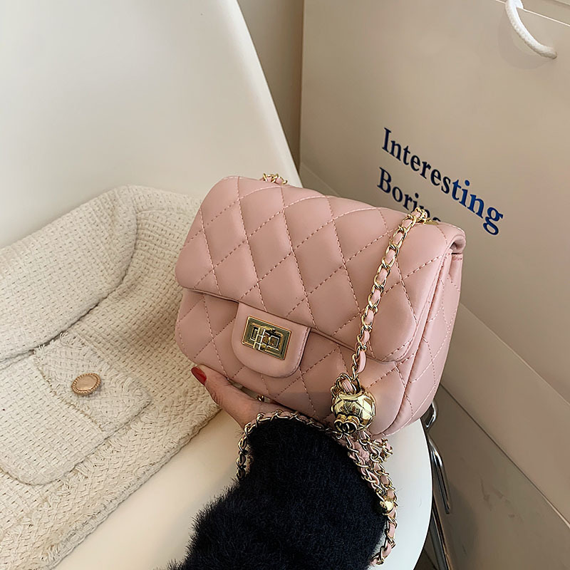 Lightweight Shoulder Bag — Comfort Meets Convenience