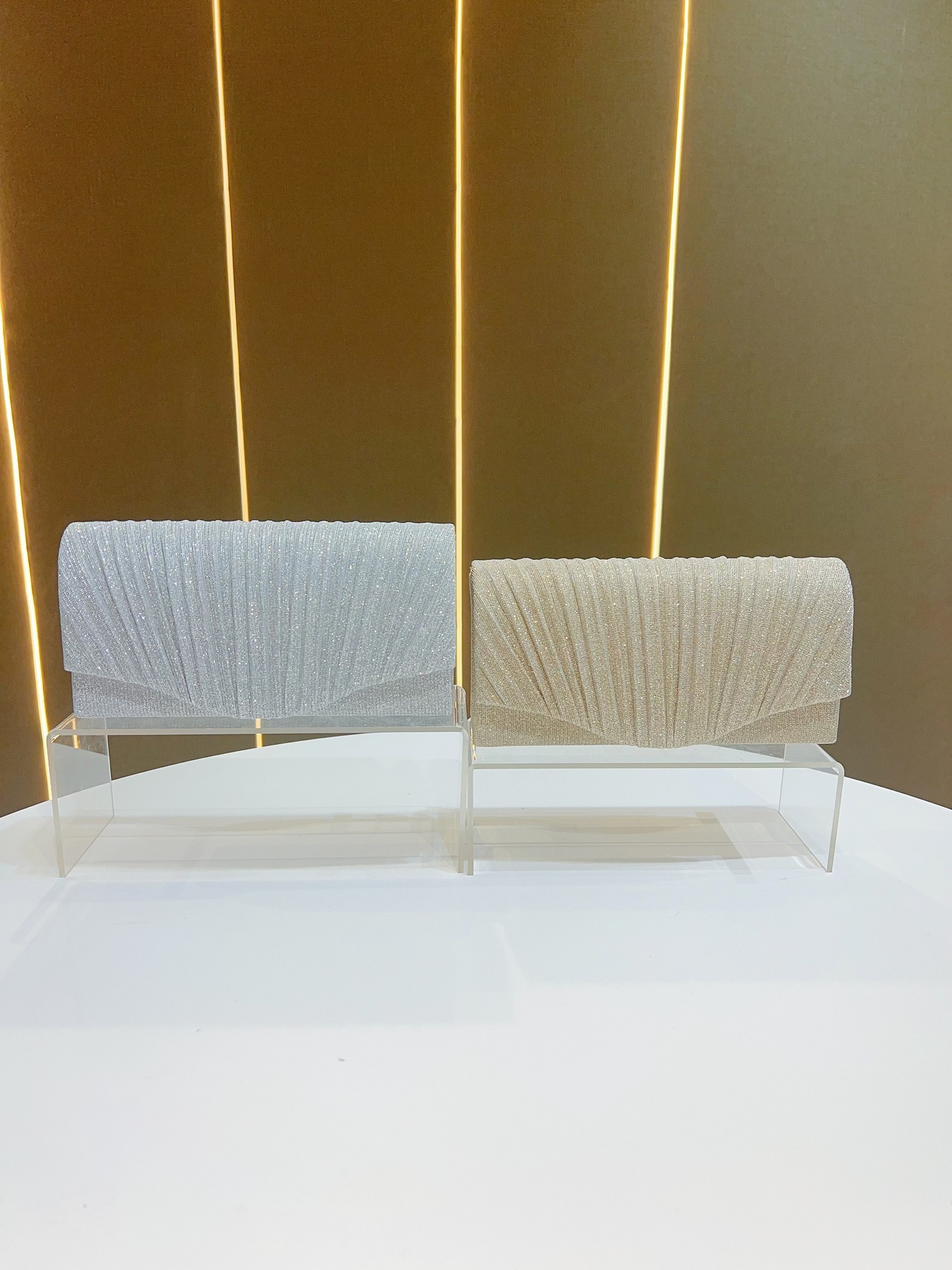 Premium PU/Leather Clutch — Sleek Design for Modern Women