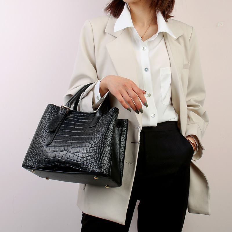  New European And American Fashion Sense Crocodile Pattern Women'S Bag High-End Versatile Foreign Style Middle-Aged Women'S Handbag-pliege