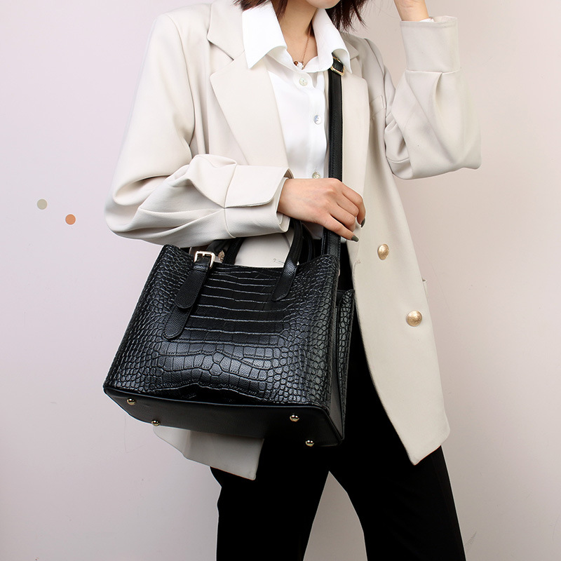  New European And American Fashion Sense Crocodile Pattern Women'S Bag High-End Versatile Foreign Style Middle-Aged Women'S Handbag-pliege