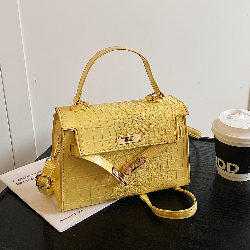 PU Leather Purse — Durable, Soft, and Easy to Clean