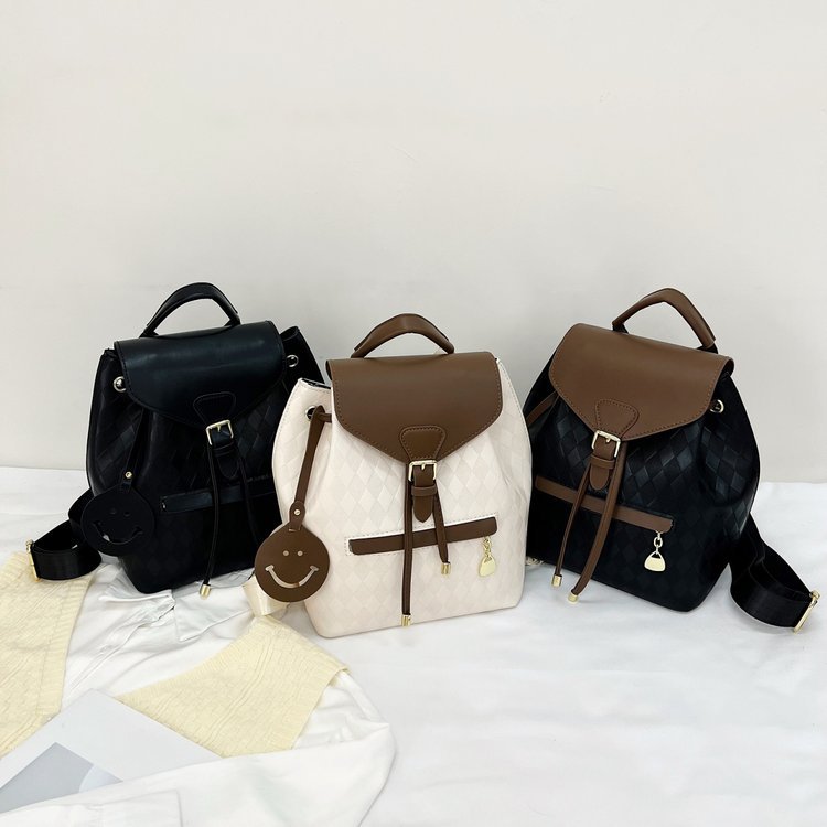Modern Backpack — Sleek Design for All Occasions