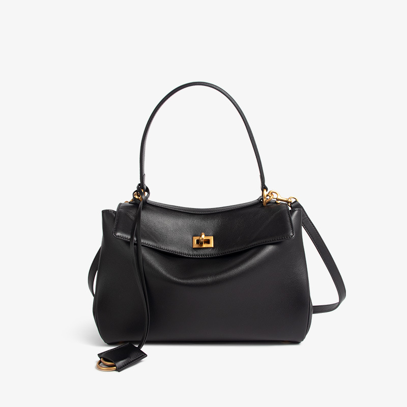 Genuine Leather Shoulder Bag — Premium Quality, Timeless Style