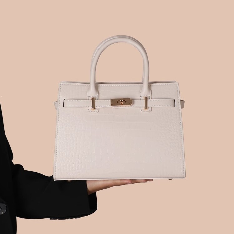 High-Quality PU Leather Handbag — Elegant & Versatile