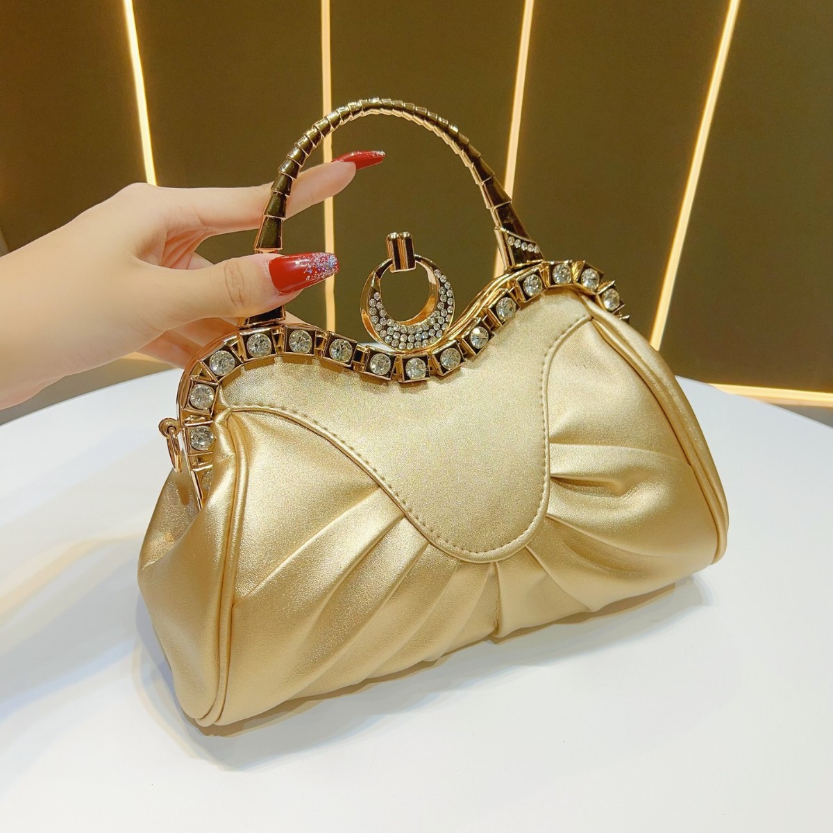 Trendy Handheld Bag — Perfect for Dates, Nights Out & Travel