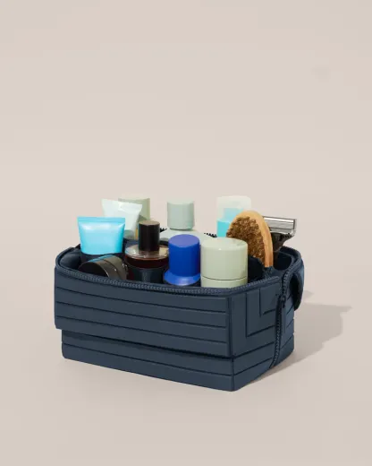 Portable foldable storage travel bag