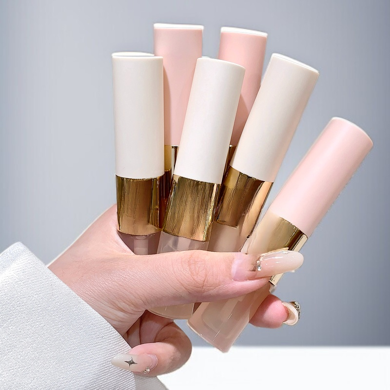 Model applying Velvet Matte Hydrating Long-lasting Lipstick