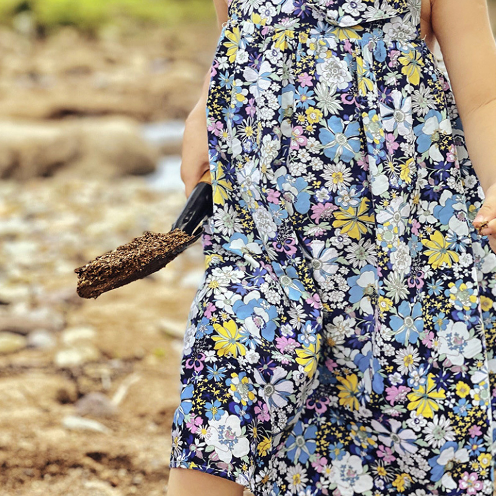 Mini Kids Shovel (14.1in) - Manganese Steel for Snow Shoveling, Gardening & Outdoor Play