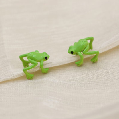 Green Frog Ear Cuff