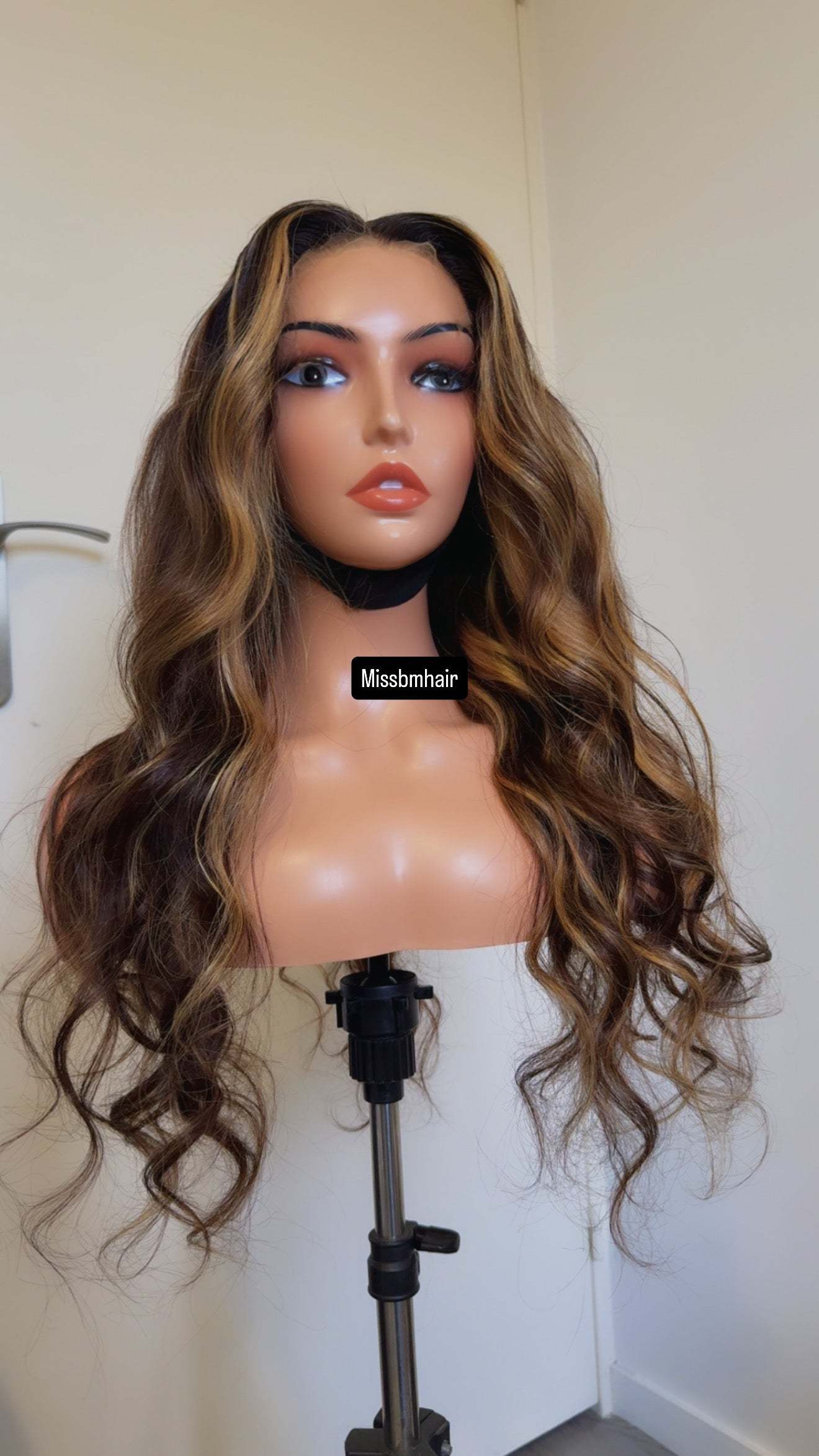 Perruque Béatrice HD Lace glueless – 100 % cheveux vierges humains | MissBMHair