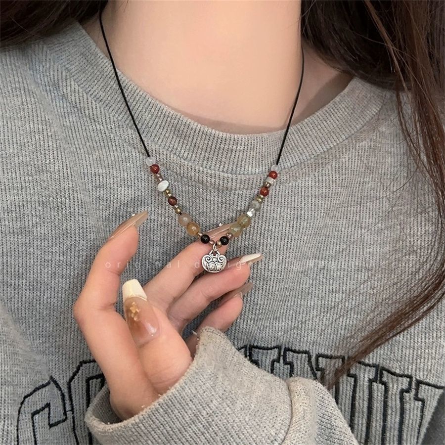 New Chinese Style Retro Lion Dance Beaded Butterfly Necklace Women's Fashion All-match Accessories Niche Design Clavicle Chain Pendant-WiAuGem