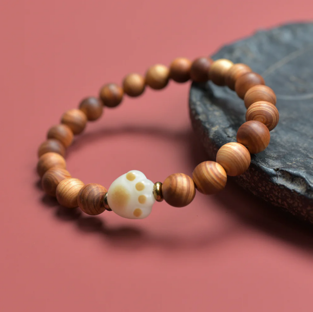 Whisker Talisman Cat's Paw Mysore Cliff Cypress Bracelet-WiAuGem