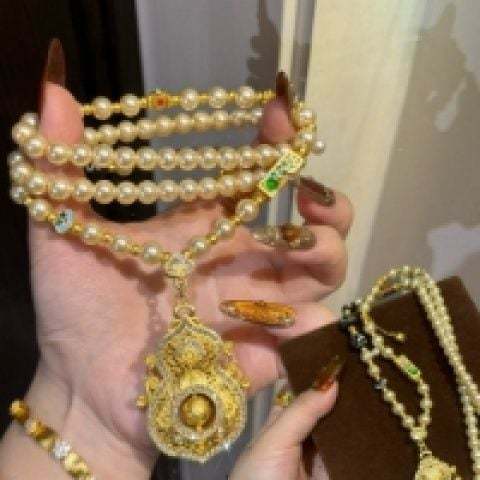 Diamond-Accented Gourd Faux Pearl Necklace Rotatable Pendant Elegant Versatile Chinese Style Long Sweater Chain for Women from a Millennium-Old Ancient Temple-WiAuGem