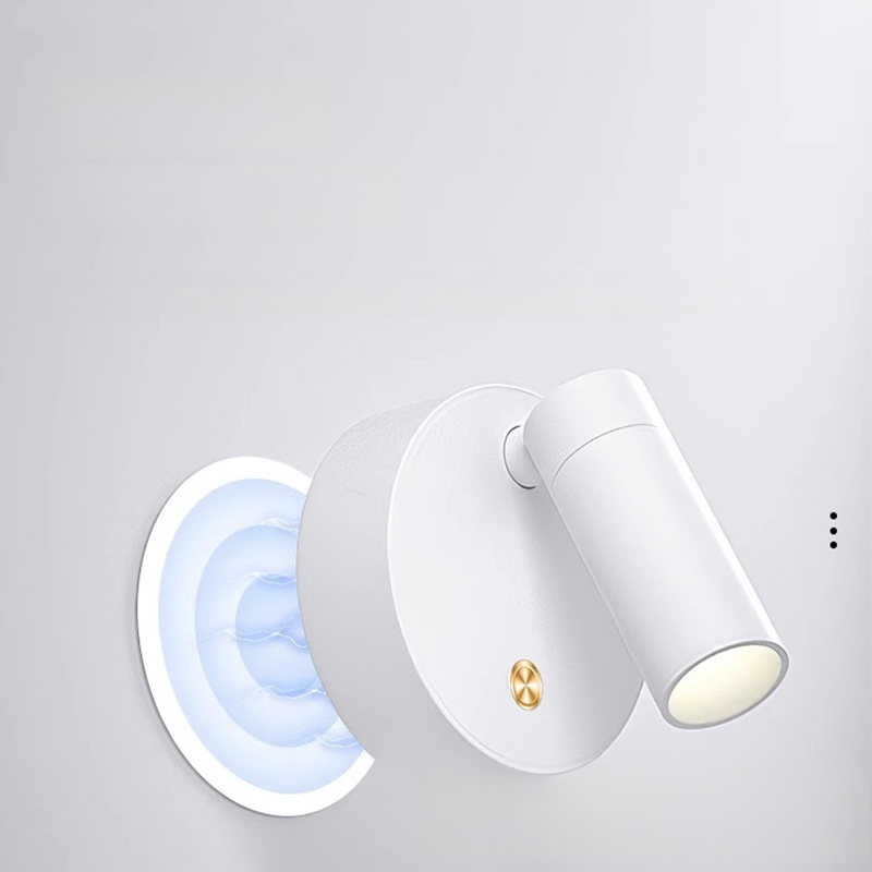 Noční lampička bez kabeláže