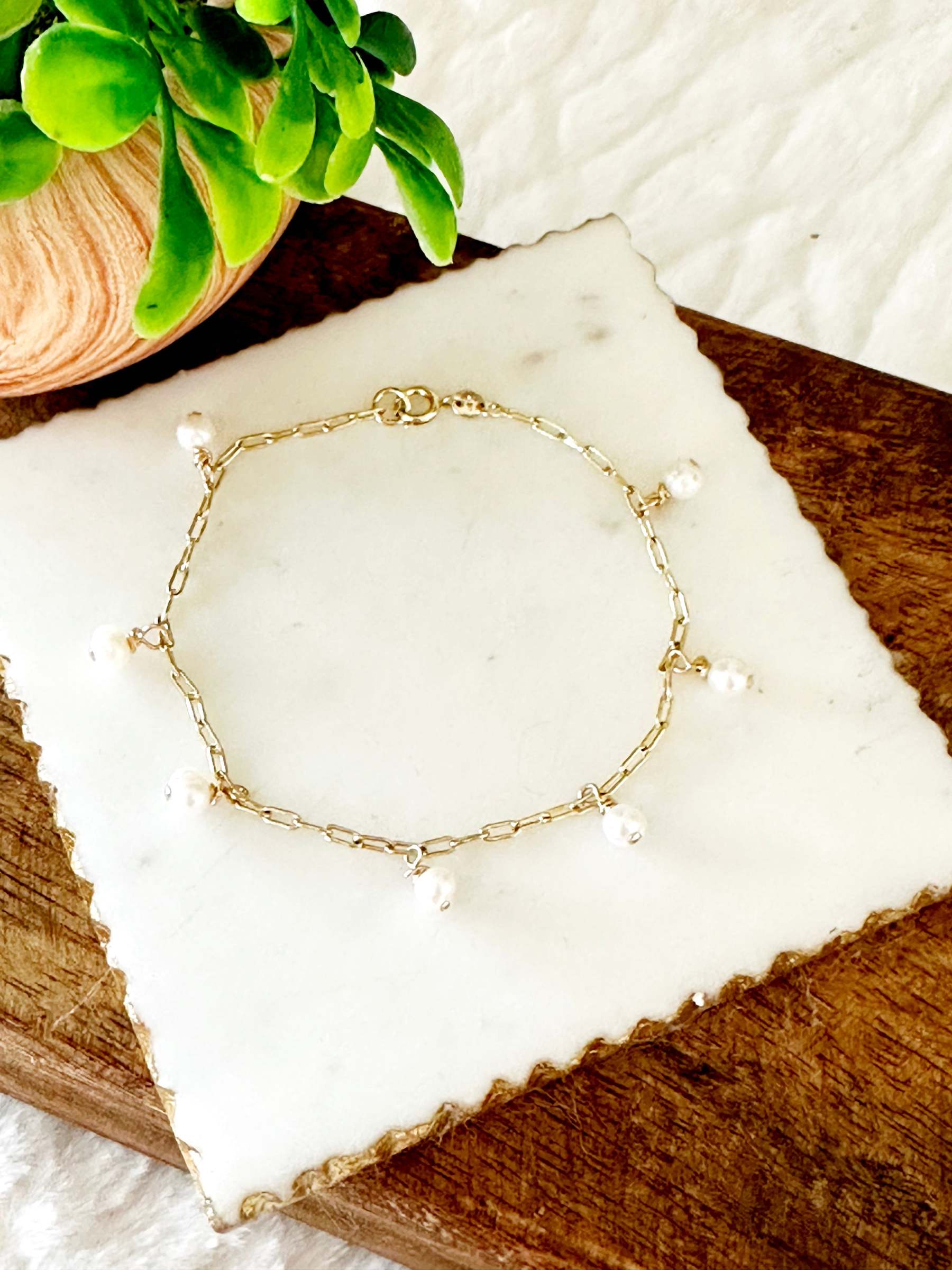 Gina mini gyöngy medál karkötő
