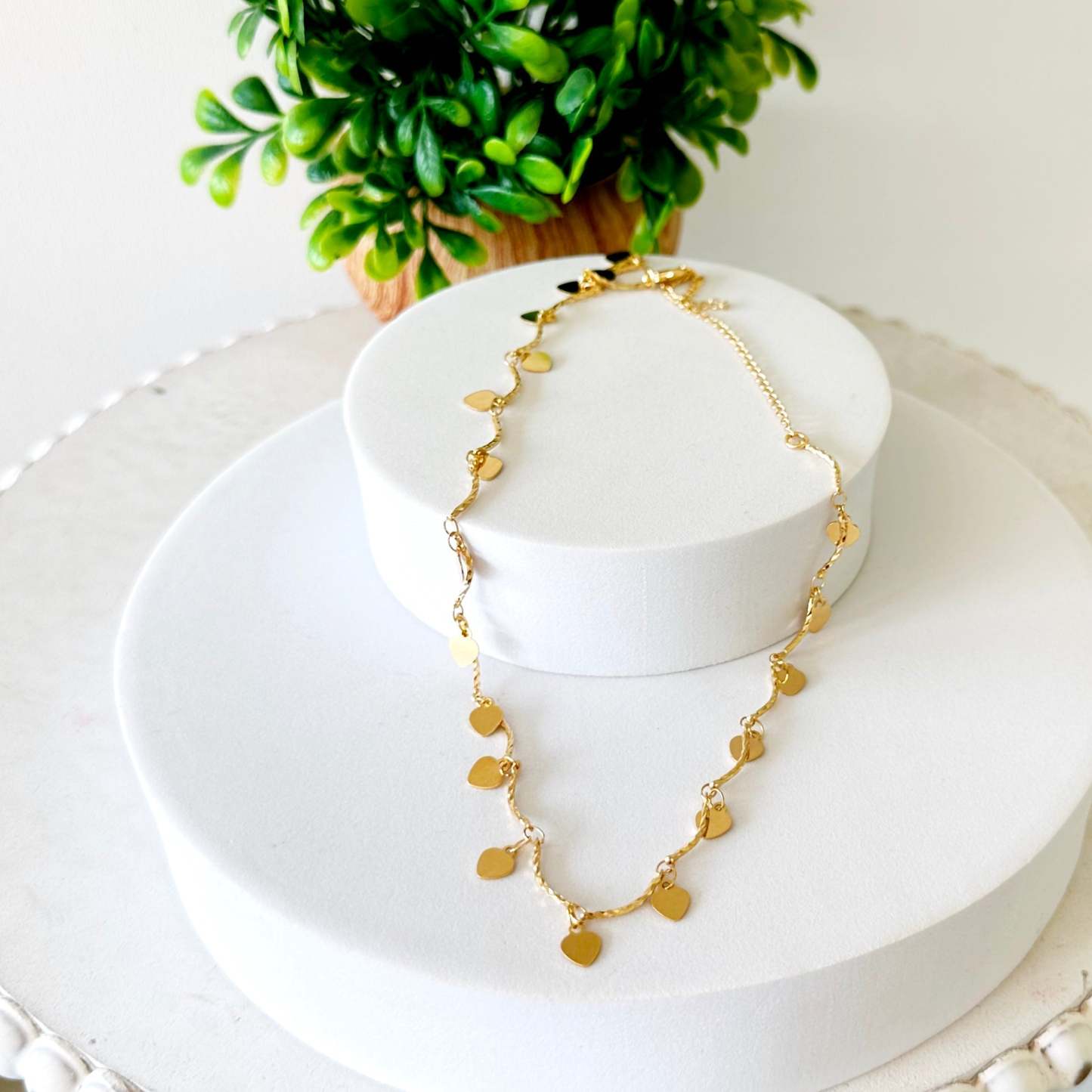 Melita lógó szív alakú nyaklánc